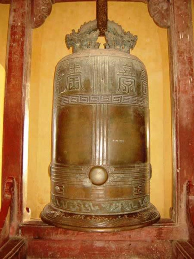 Thien Mu pagoda 5