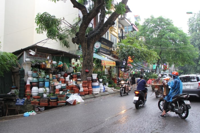 hoang hoa tham street