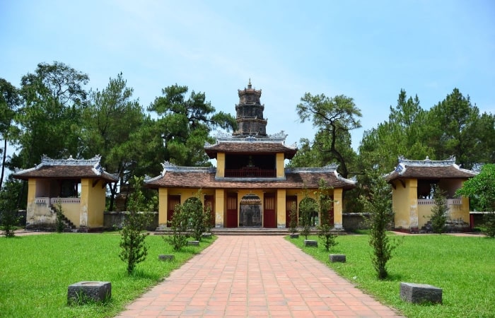 thien mu pagoda 3